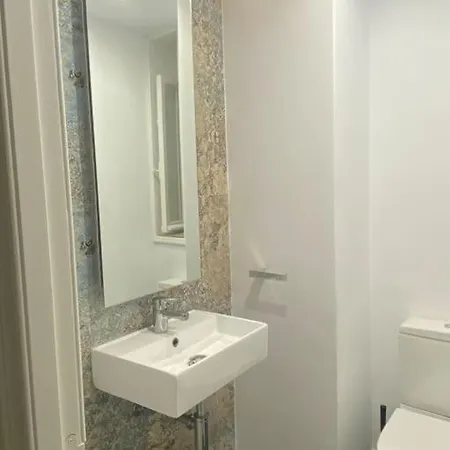 Nuevo! Piso Al Lado De Catedral - Apartment
